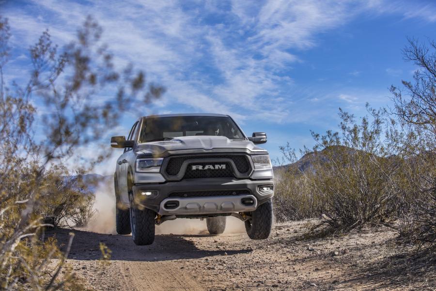  Dodge Ram 1500 Rebel Crew Cab (DT) 2018 года  (фото 35 из 48)
